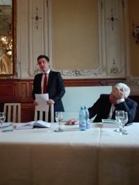 Tot străinii ne pot spune dacă inovațiile românești sunt chiar inovații. „Avem nevoie de o părere externă” (Potor, MADR). Cercetarea și inovarea, părți ale premiselor progresului în privința tuturor provocărilor cu care se confruntă sectorul agricol