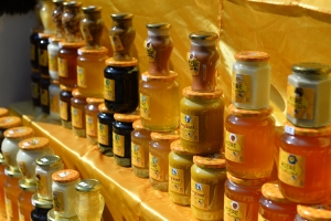 Satu Mare: Miere mai multă, dar mai ieftină. Salcâmul a dat producții bune în acest an