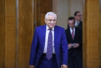 Daea a scăpat de moțiunea simplă inițiată de PNL. Ar putea însă să dea explicații la Parchet